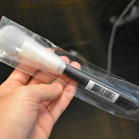 MAC 159 Duo Fibre Blush Brush - Picture 3 of 7